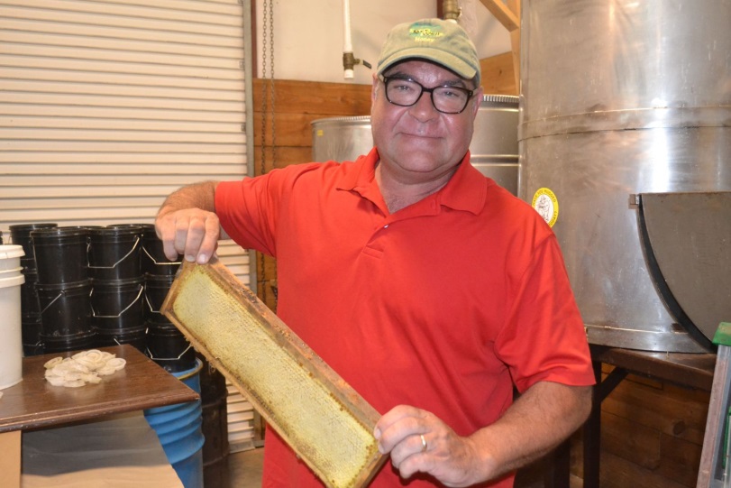 CATCH THE BUZZ – Pickens BEEKEEPER named South Carolina Farmer of the Year